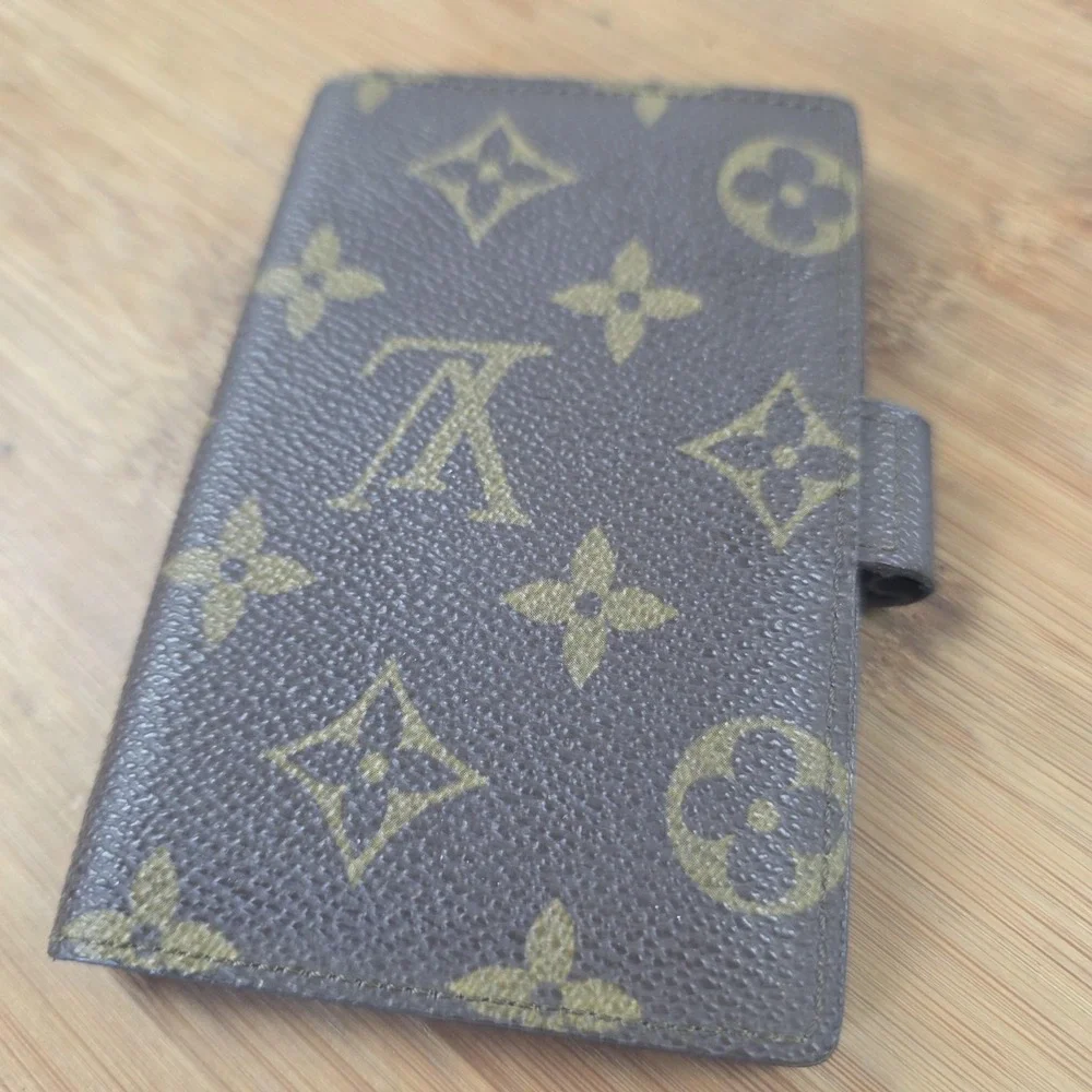 Louis Vuitton pre owned